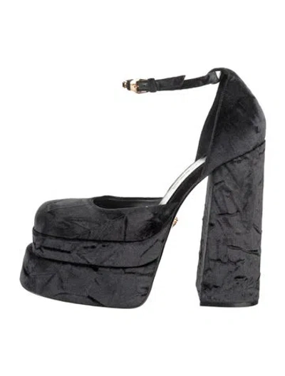 Pre-owned Versace Velvet Crystal Embellishments D'orsay Pumps In Black