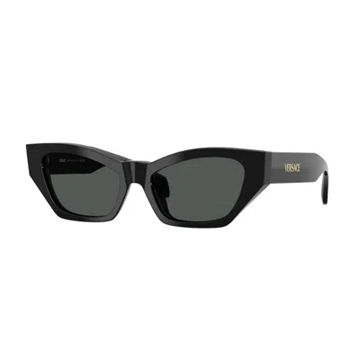 Versace Greca-detail Cat-eye Sunglasses In Black