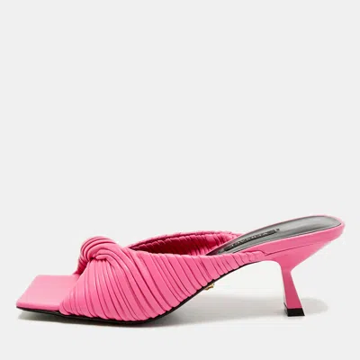 Pre-owned Versace V-twist Size 38 Pink Pleated Leather Slide Sandals
