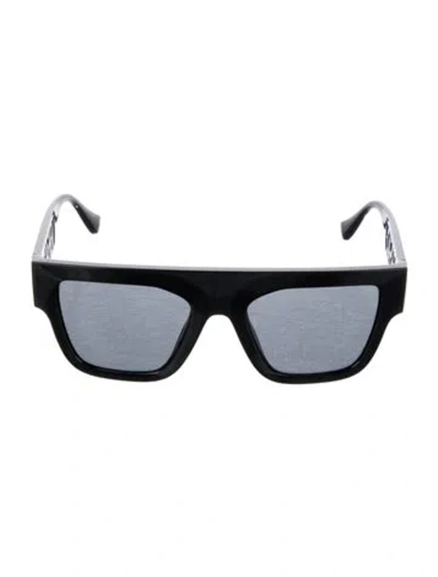 Pre-owned Versace Wayfarer Tinted Sunglasses In Black
