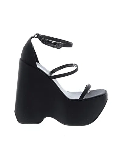 Pre-owned Versace Wedges In Black