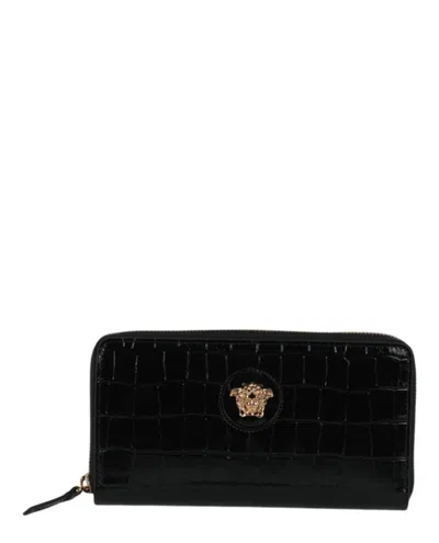 Pre-owned Versace Women's  Embossed La Medusa Wallet In Black