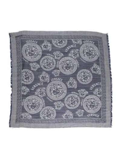 Pre-owned Versace Wool Printed Scarf In Blue