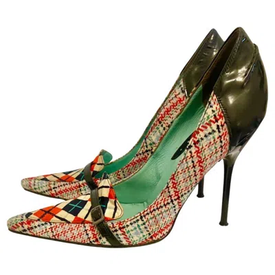 Pre-owned Versus 1990s Vintage  Versace Tweed Patent Leather Stiletto Heels Geometric Print In Black