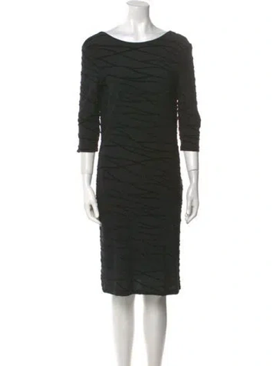 Pre-owned Versus Bateau Neckline Knee-length Dress In Black