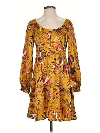 Pre-owned Vertigo Paris Casual Dress In Yellow
