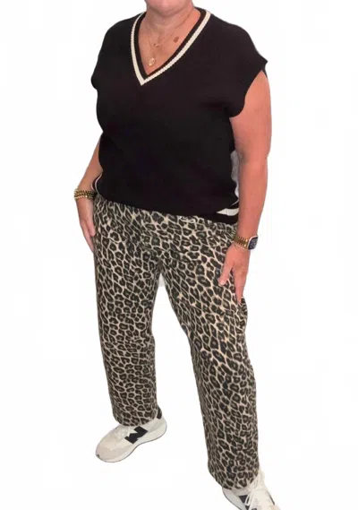 Vervet By Flying Monkey Kate Barrel Leg Jeans In Leopard In Multi