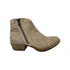 Very G Diverse Booties In Taupe In Beige