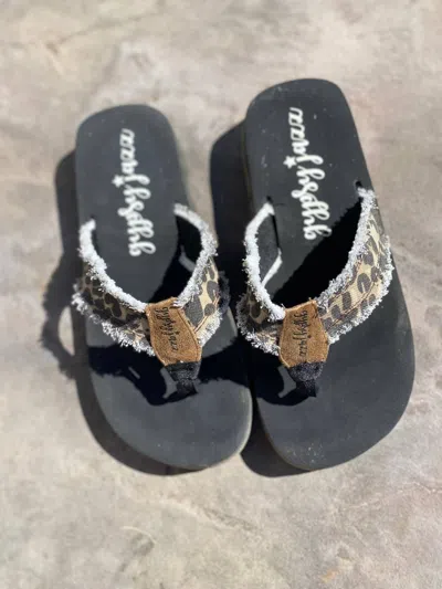 Very G Encore Flip Flop In Leopard In Black