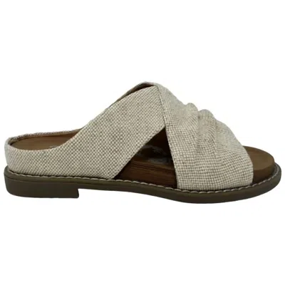 Very G Kori Linen Sandal In Natural In White
