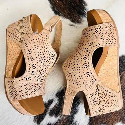 Very G Women's Afternoon In Venice Wedges In Beige