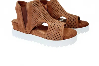 Very G Women Amy Platform Sandal In Tan In Multi