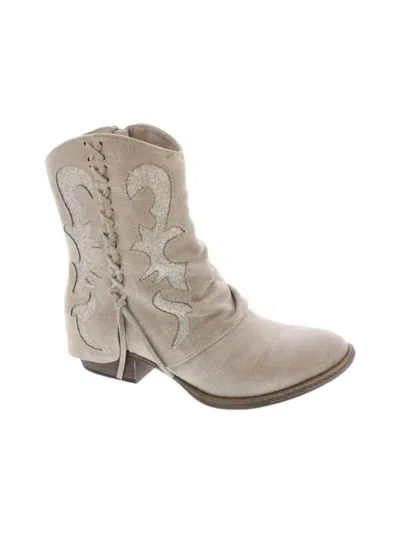 Very G Women's Brillo Booties In Cream In Neutral