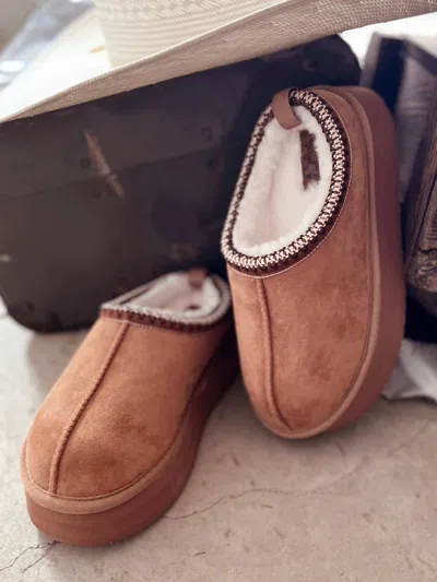 Very G Women's Charlie Tan Platform Fuzzy Slippers In Brown