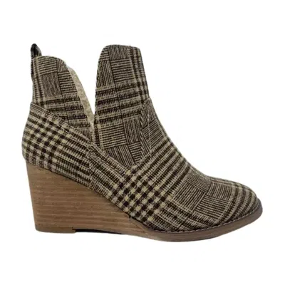 Very G Women's Ember Wedge Ankle Boots In Brown In Black