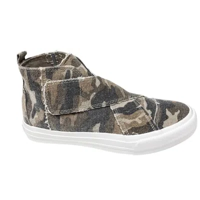 Very G Women's Florence Sneakers In Tan Camo In Multi