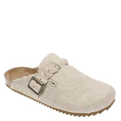 Very G Women's Iris Tooled Clog In Cream In Neutral