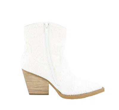 Very G Women's Kady Pearl Boot In White