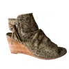 Very G Women's Keely Wedge Sandal In Tan In Multi