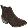Very G Women's Lisette 2 Boots In Chocolate