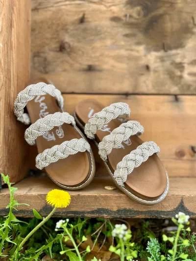 Very G Women's Luxurious Braided Sandals In Silver