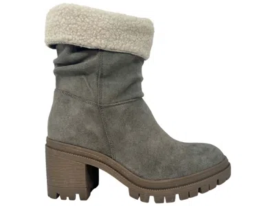 Very G Women's Snuggy Sherpa Boot In Grey