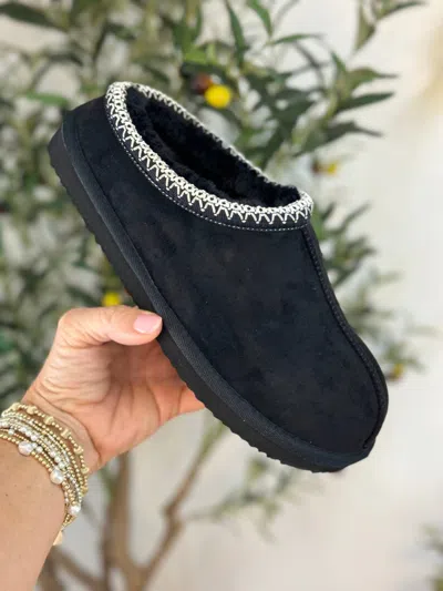 Very G Women's Sparks Fuzzy Slippers In Black