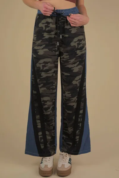 Very J Denim Terry Knit Pants In Camo In Multi