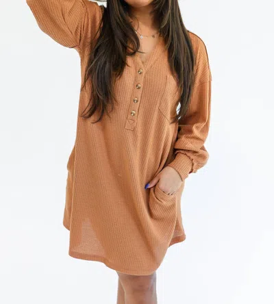 Very J Easy Days Waffle Tee Dress In Camel In Brown