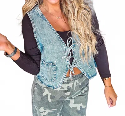 Very J Outfit Complete Denim Front Tie Vest In Blue