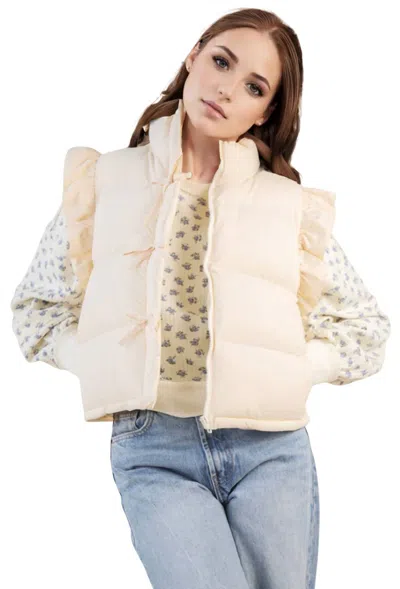 Very J Puffer Bow Vest In Cream In White