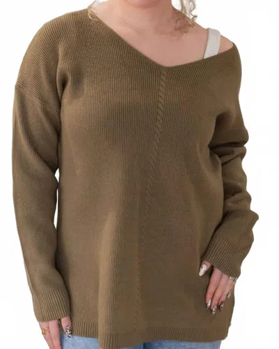 Very Moda Hana V-neck Sweater In Olive In Green