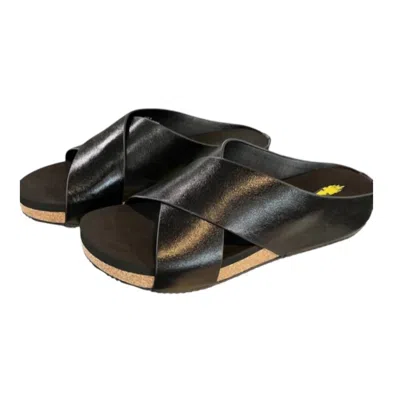 Very Volatile Women's Criss Cross Sandal In Black