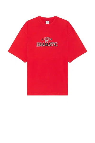 Vetements A Little Bit Dramatic T-shirt In Red