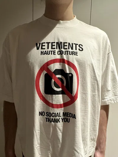 Pre-owned Vetements Antisocial T-shirt In White