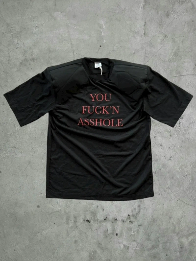 Pre-owned Vetements Aw/17  “you Fuckn Asshole” Shoulder Pad Tee In Black