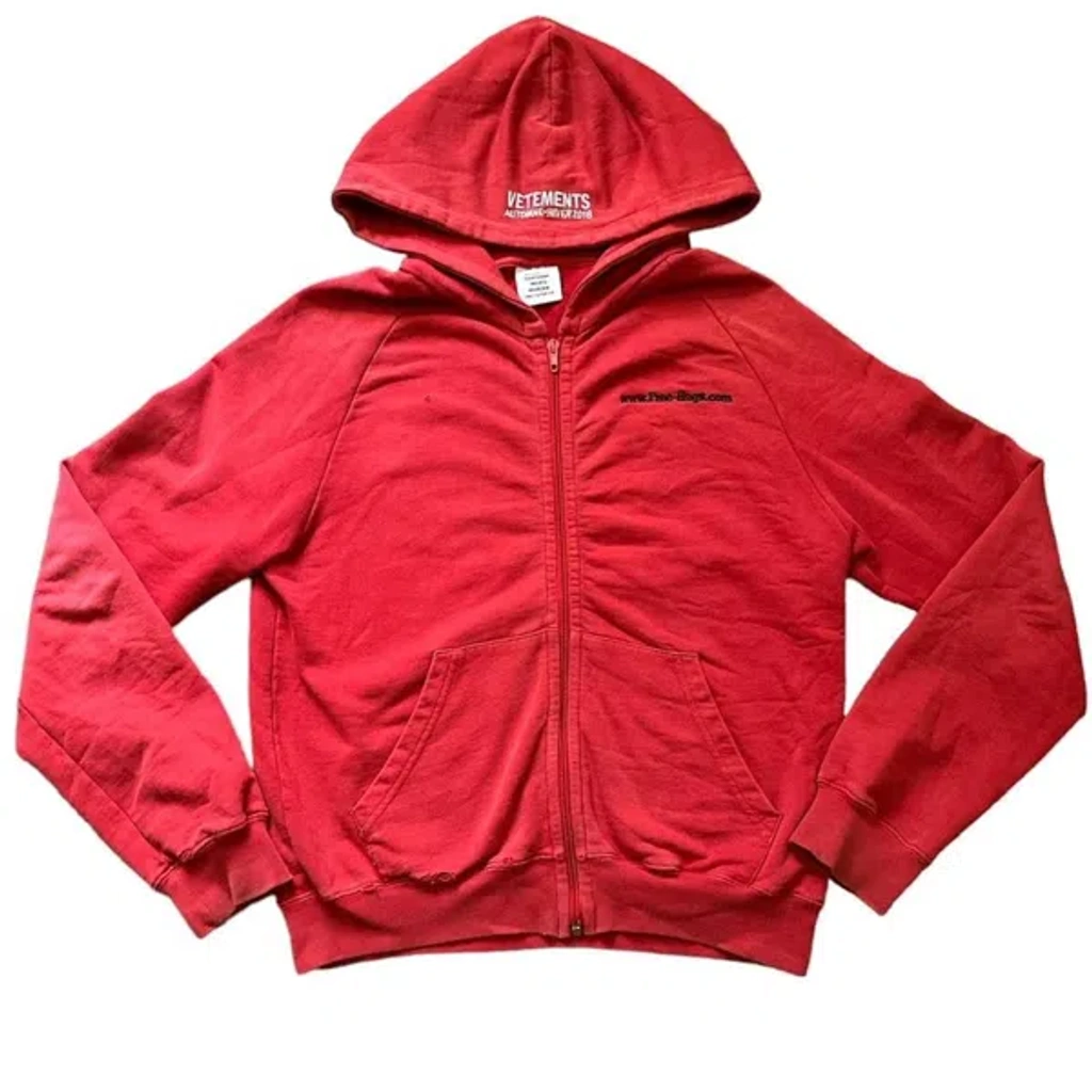Pre-owned Vetements Aw18 Free Hugs Zip Hoodie Red | ModeSens