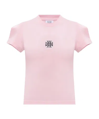 Vetements Biker Cross Logo Front Sleeve T-shirt In Pink