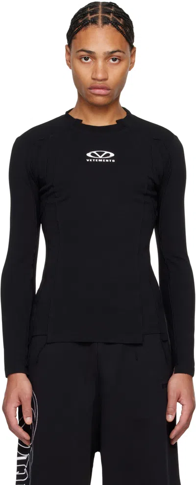 Vetements Black Oval Logo Cut-out T-shirt In Black/white