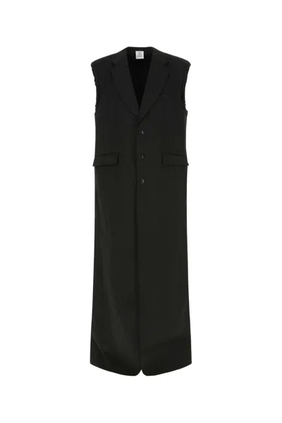 Vetements Back Slit Tailored Wool Coat In Black