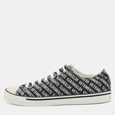 Vetements Black/white Logo Print Canvas Low Top Sneakers In Multi