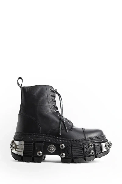 Vetements Boots In Black