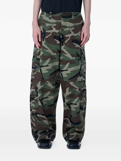 Vetements Camouflage Cargo Trousers In Green