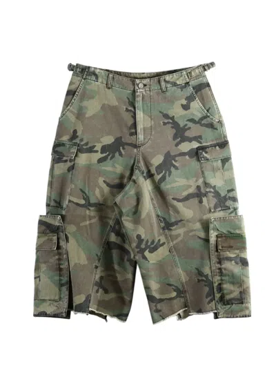 Vetements Camouflage-print Raw-cut Cargo Pants In Green