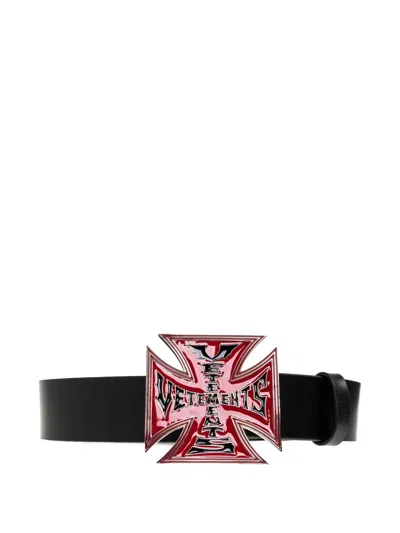 Vetements Cross-buckle Leather Belt In Red