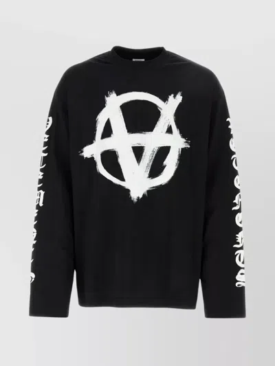 Vetements Double Anarchy Graphic Print Cotton T-shirt In Black