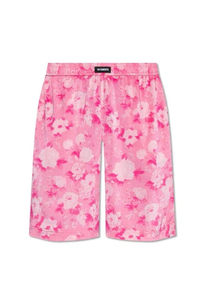 Vetements Floral Printed Straight Leg Shorts In Pink