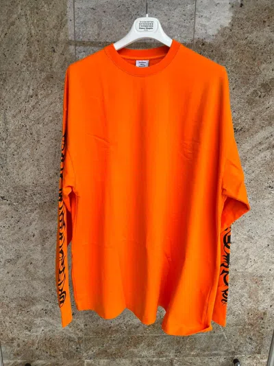Pre-owned Vetements Gothic Logo T-shirt Long Sleeve In Orange