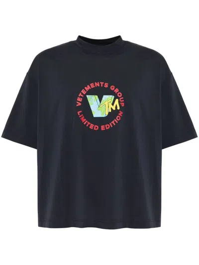 Vetements Graphic-print T-shirt In Blue