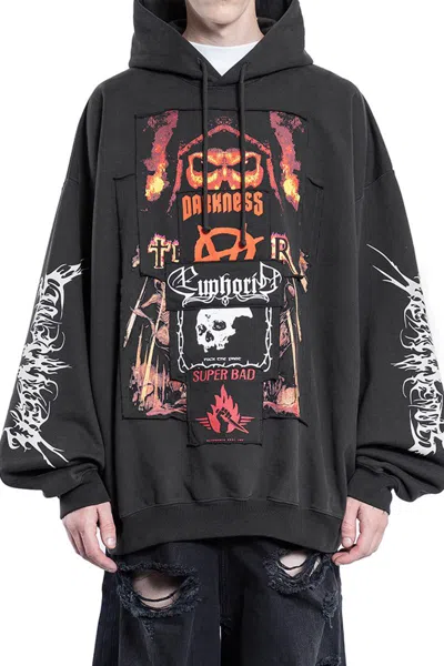 Vetements Graphic Printed Drawstring Hoodie In Black